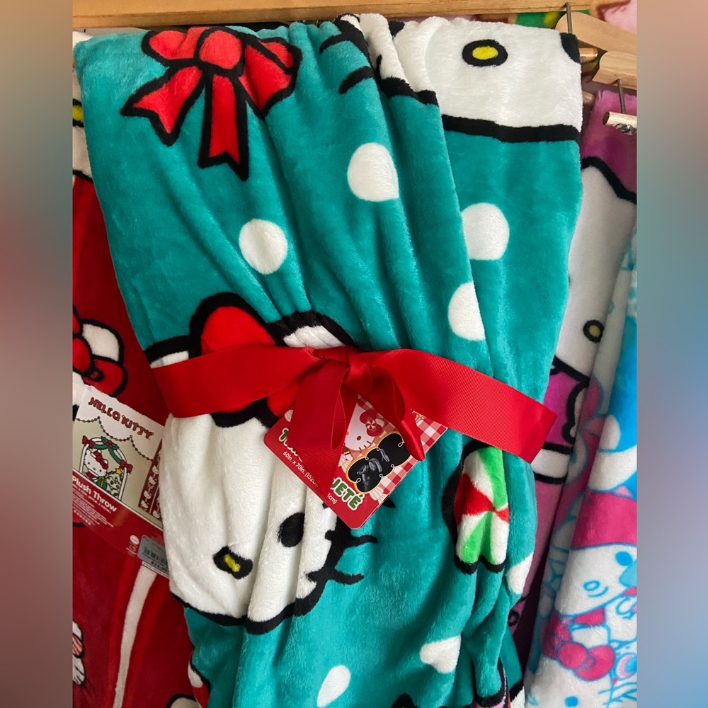 Teal Hello Kitty Christmas Throw Blanket NWT